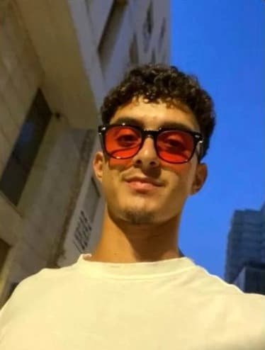Selfie d’un client avec ses lunettes Bleuvex Noctis